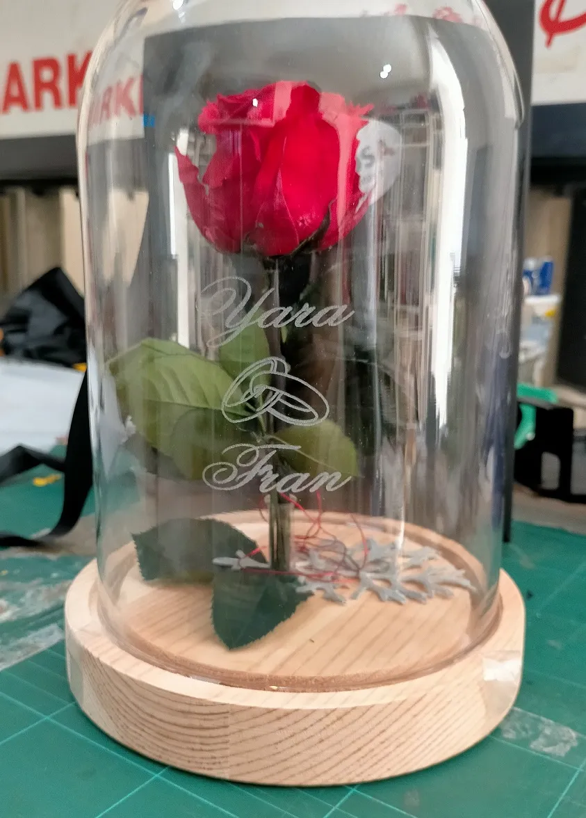 Grabado Laser Cristal Cupula Rosa Eterna Boda Yara Fran
