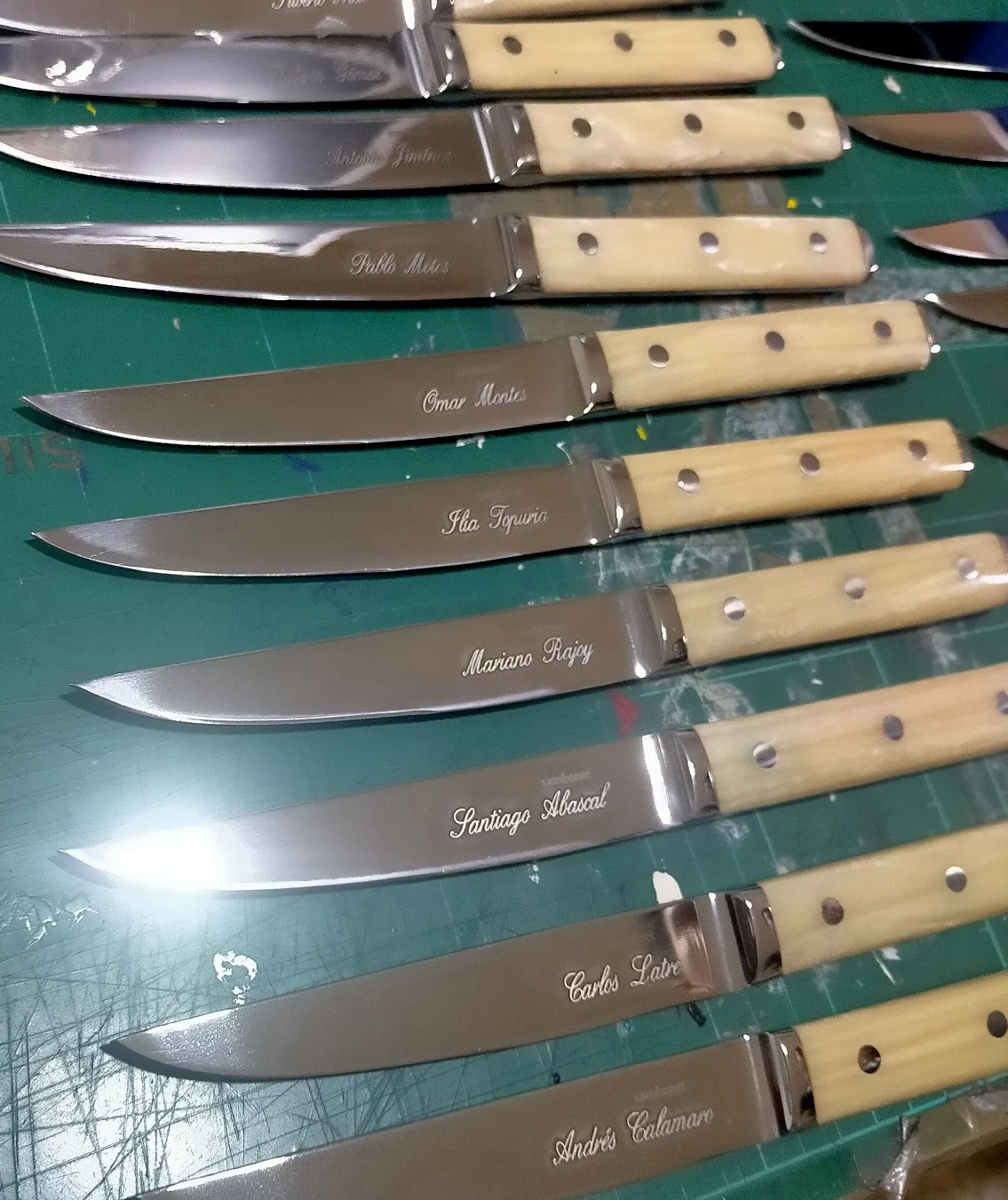 Grabado Laser Cuchillos Personalizados Politicos Famosos