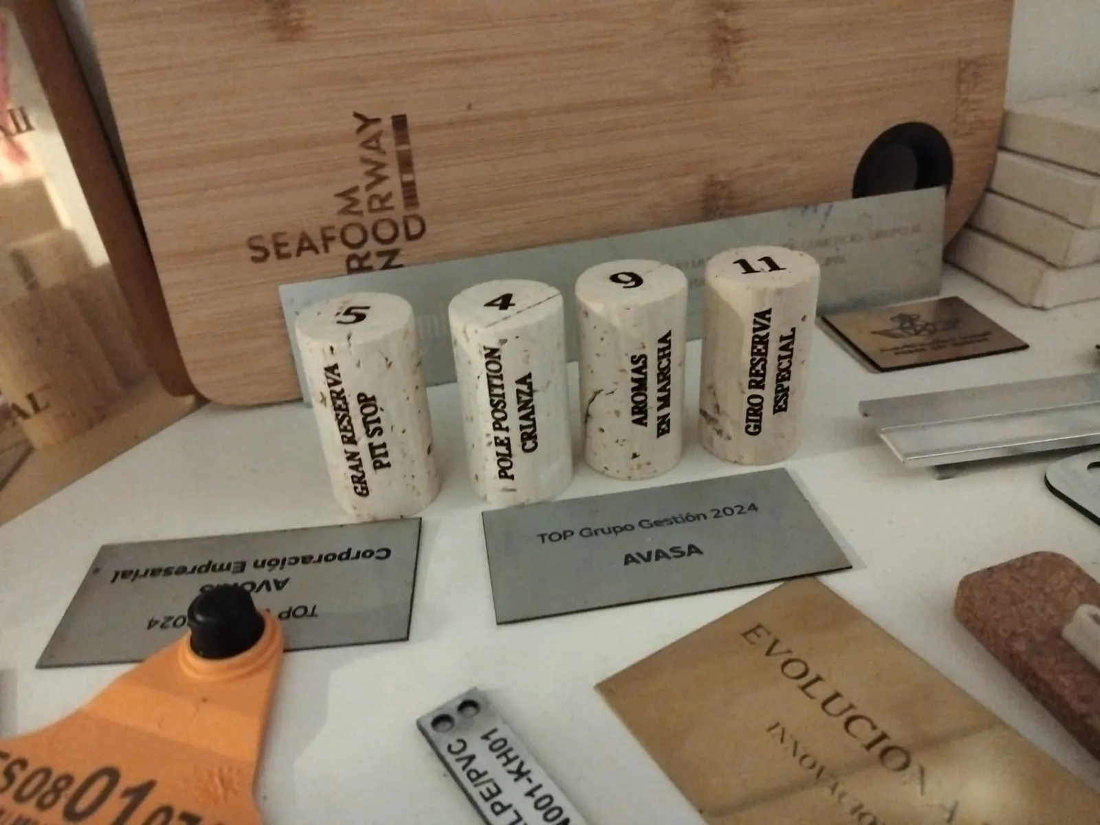 Grabado Laser Muestrario Corchos Placas Identificativas