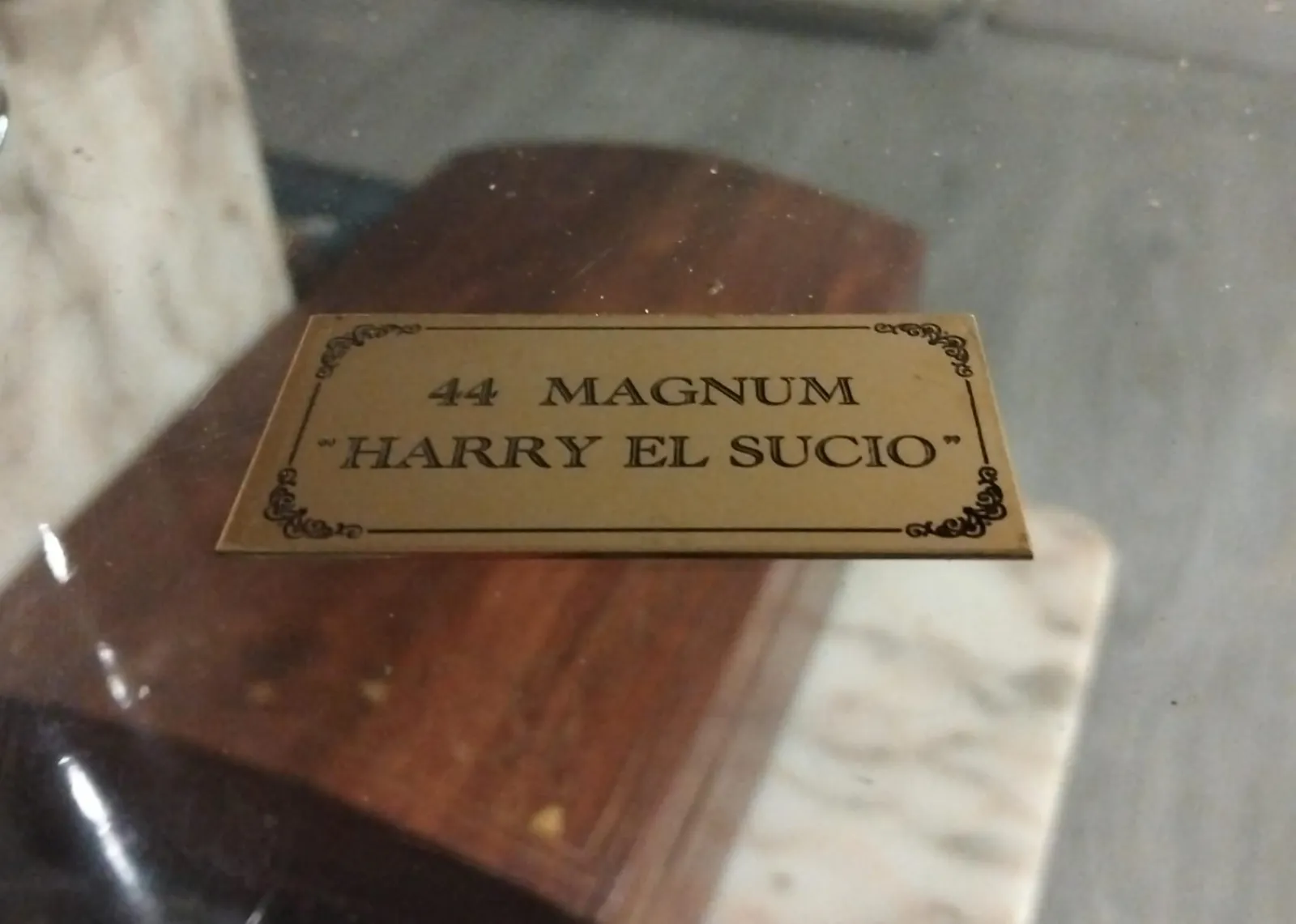 Grabado Laser Placa Metal Harry El Sucio 44 Magnum